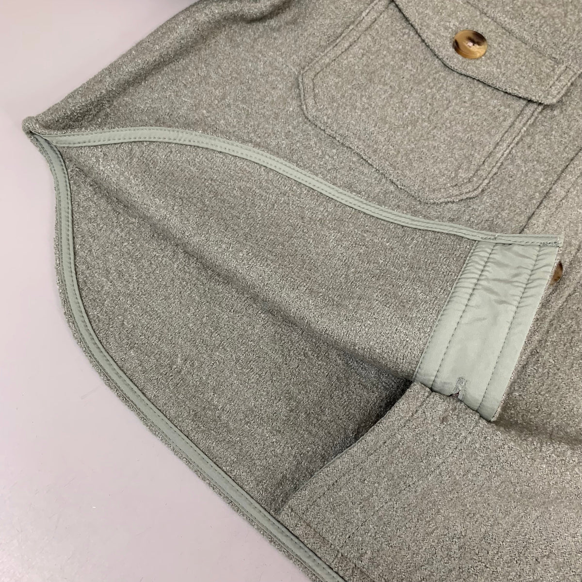 LEVI'S Front Button Cropped Jacket W/ Laydown Collar Women's Medium Tea Green 595450040