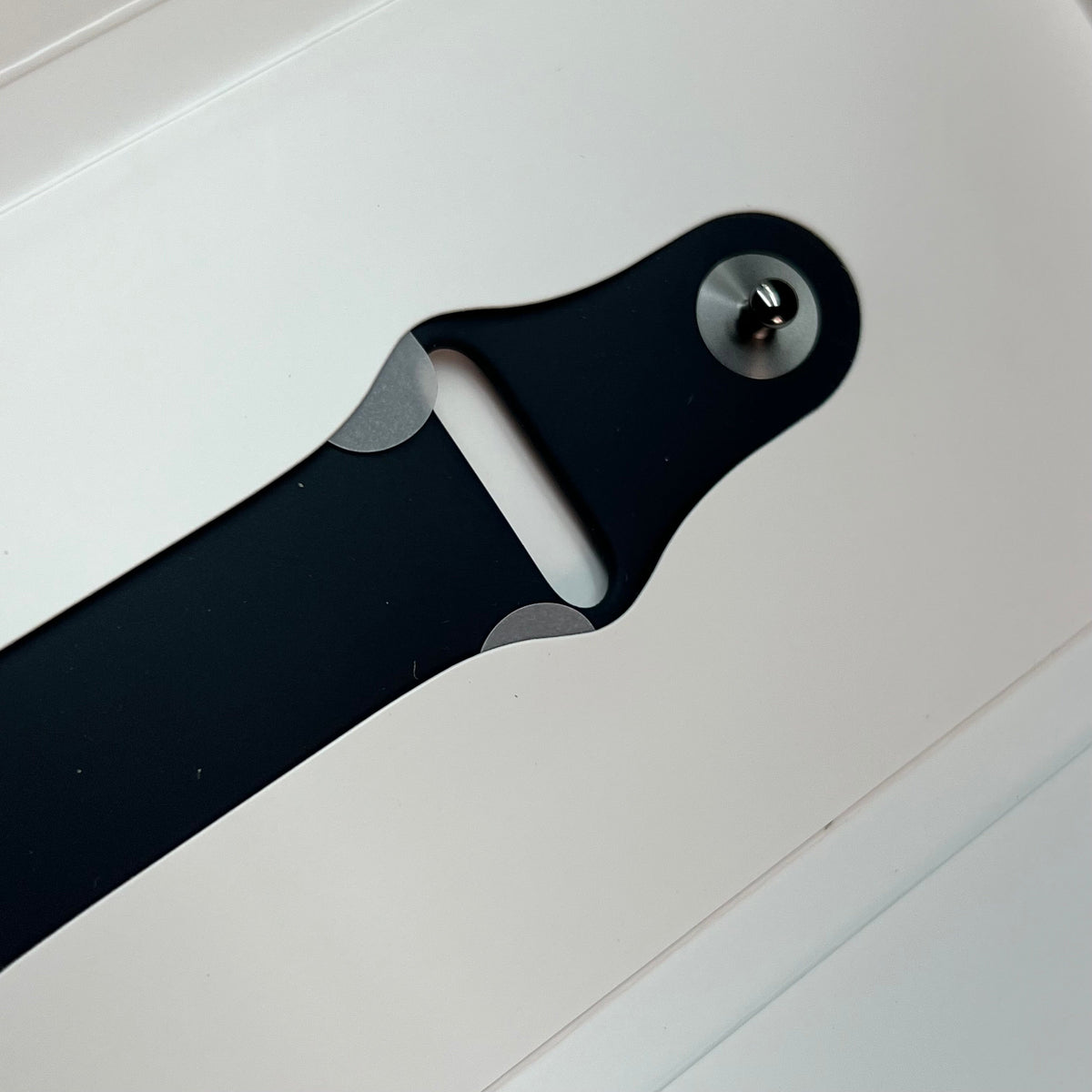 APPLE Watch Durable & Soft Sport Band  S/M (46mm) Black 3L113AM/A (Return)