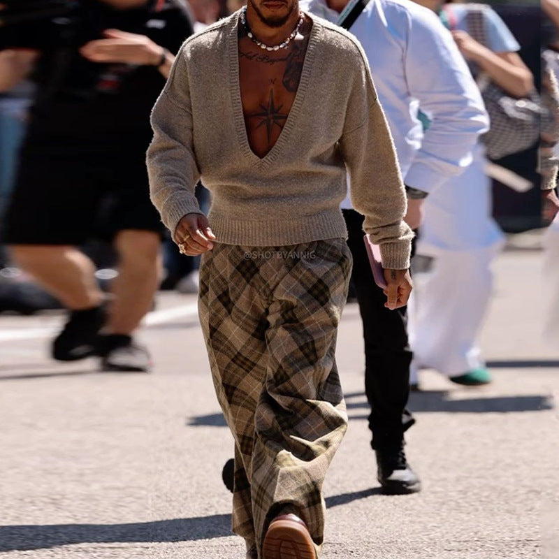 Casual Oversized V-neck Fashionable And Sexy Knitted Sweater For Men