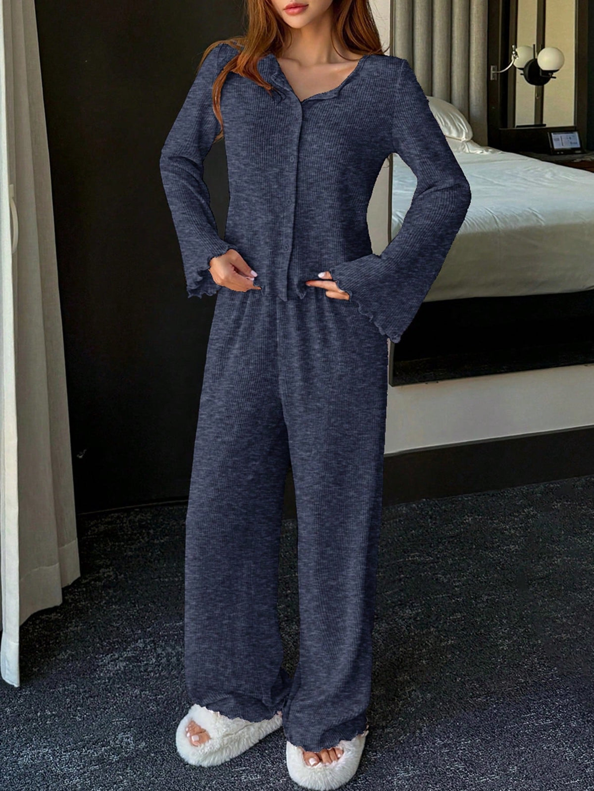 Women's Fashionable Womens Top And Pants Set