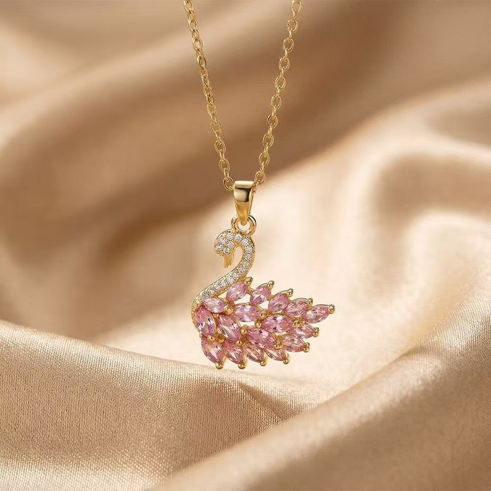 Fashionable And Versatile Delicate Pendant Necklace