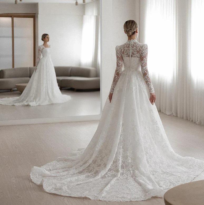 Embroidered Long Sleeve Trailing Wedding Dress