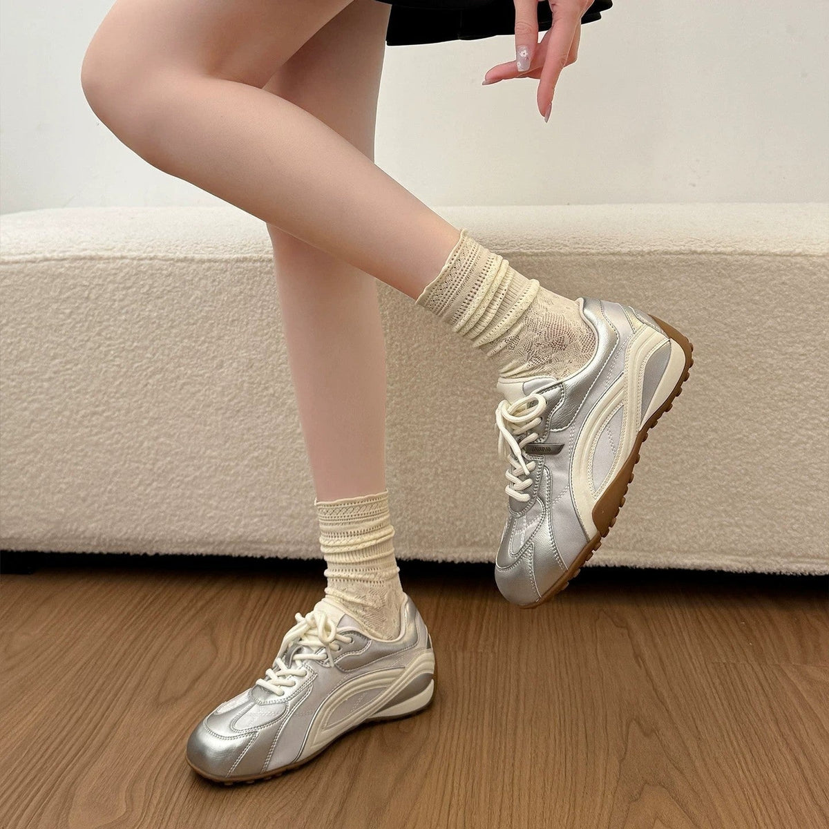 Women Y2K Color Block Retro Sneakers Suede Patch Up Lace Up Gum Rubber Sole Low Top Street Style Walking Trainers