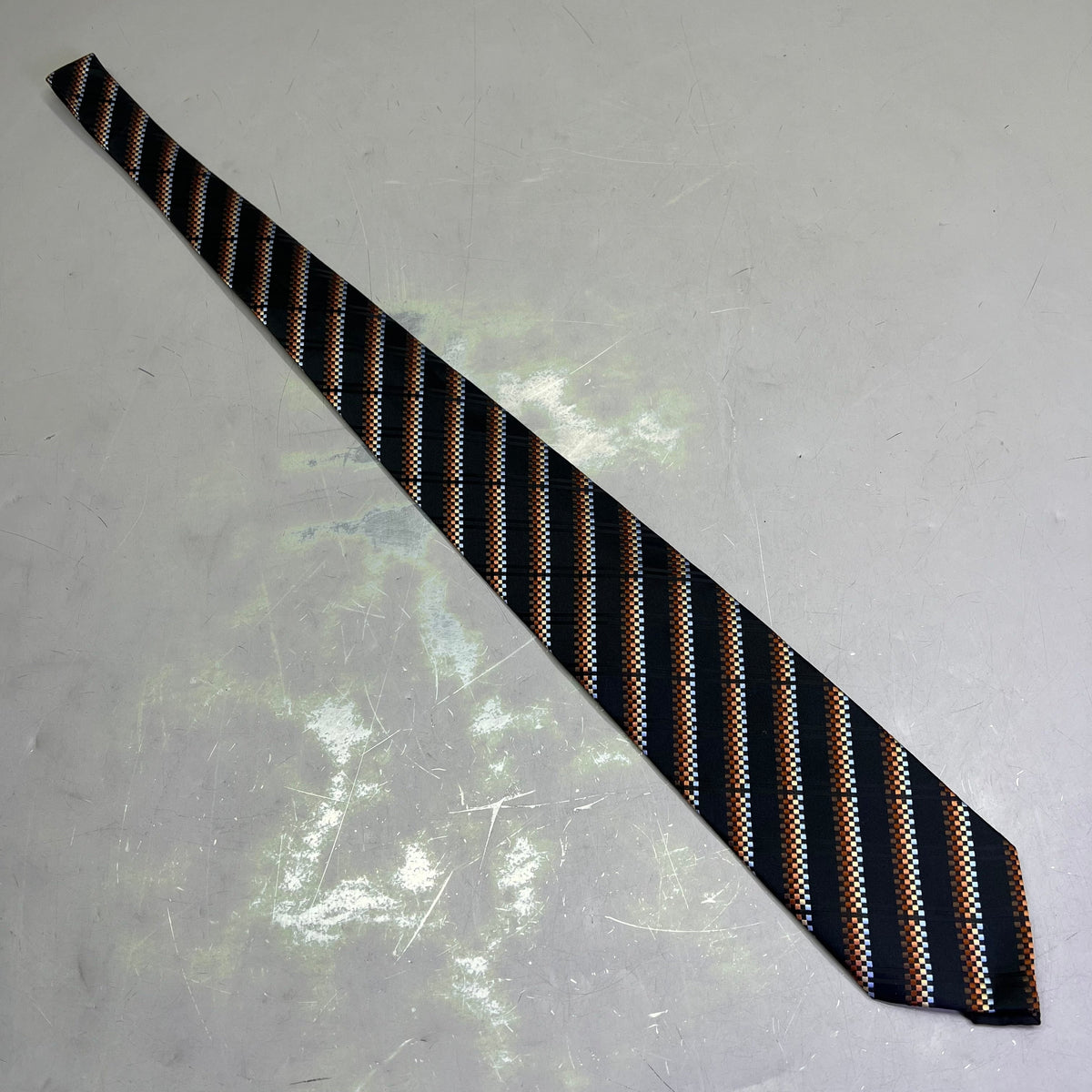 ALEXANDER JULIAN COLOURS Retro Design Tie 64" Black/Multicolor (Pre-Owned)