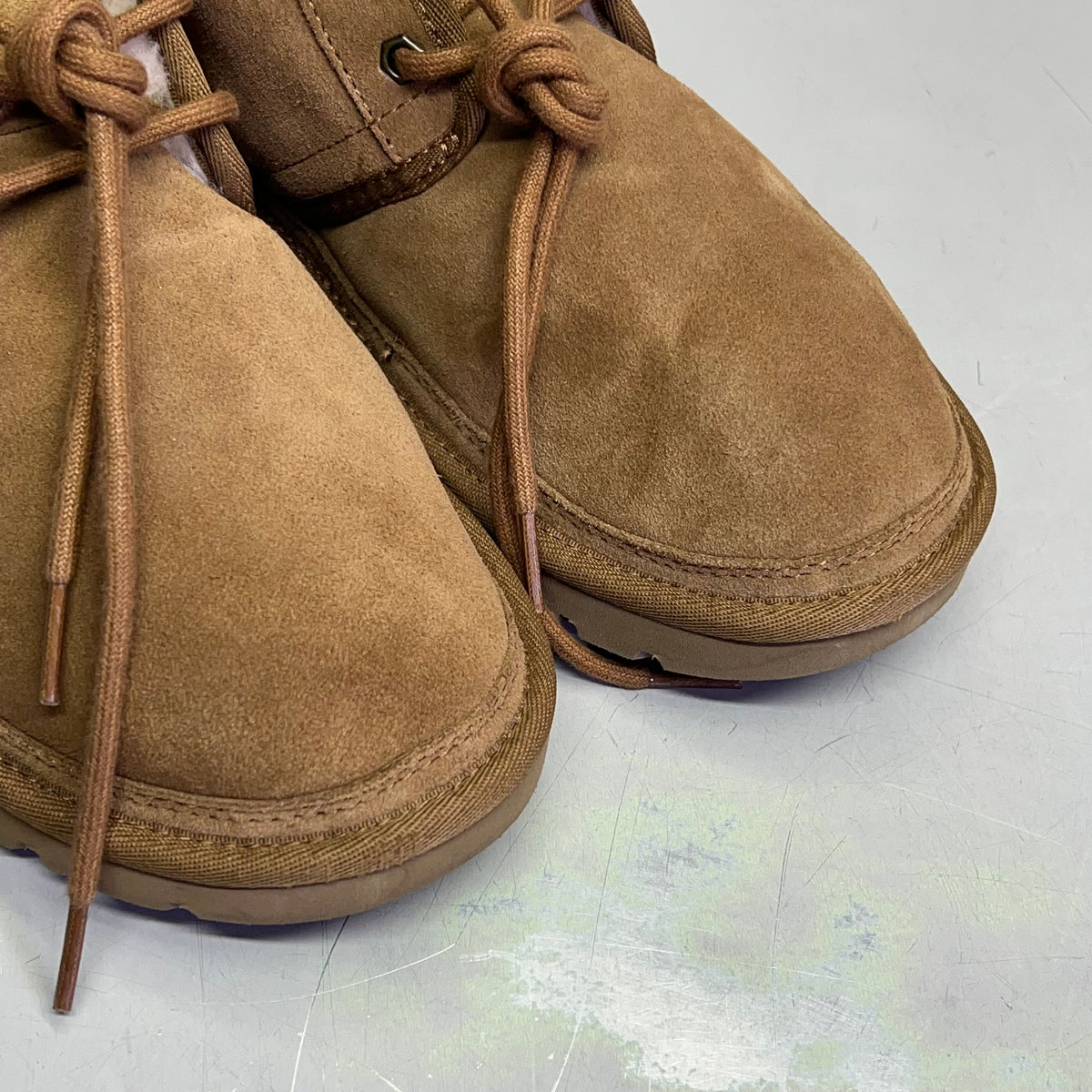 UGG Suede Neumel Ankle Boot 17mm Plush Men's Sz 9 Brown (Pre-Owned)
