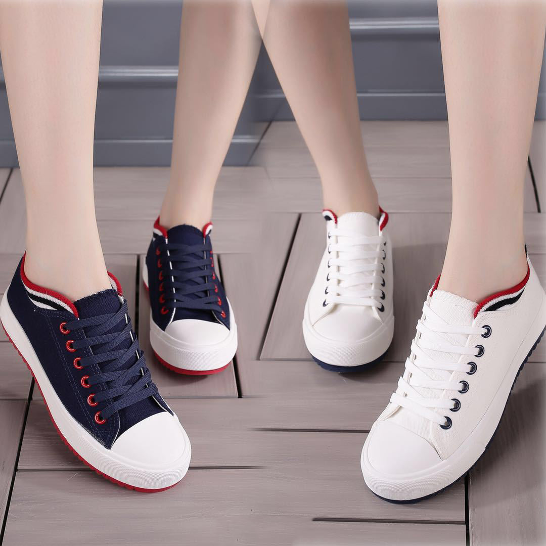 Casual canvas shoes