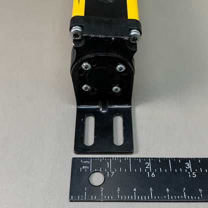 ALLLEN BRADLEY Guard Shield Light Curtain Transmitter 47" x 2" Yellow T4K1440YD Used AS-IS