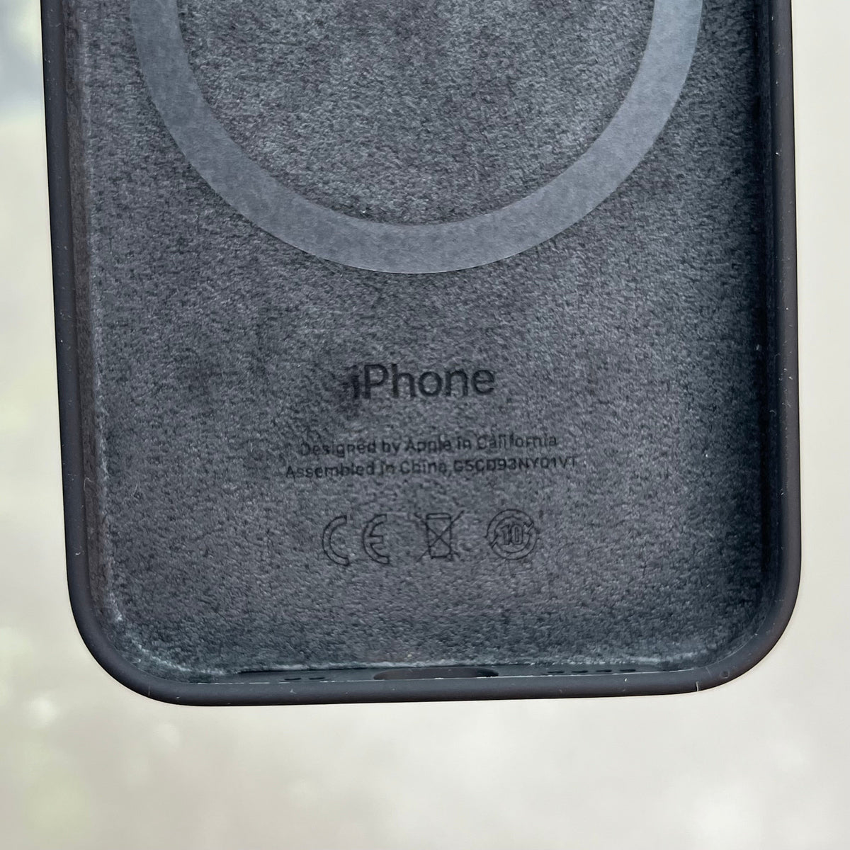 APPLE iPhone 12 Mini Silicone Case W/ MagSafe Black MHKX32M/A (Return)