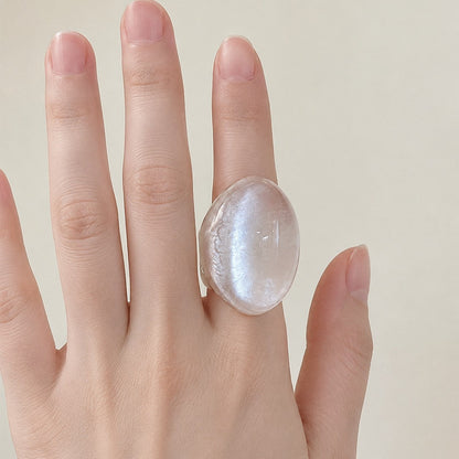 Zhang Oval Transparent Resin Ring