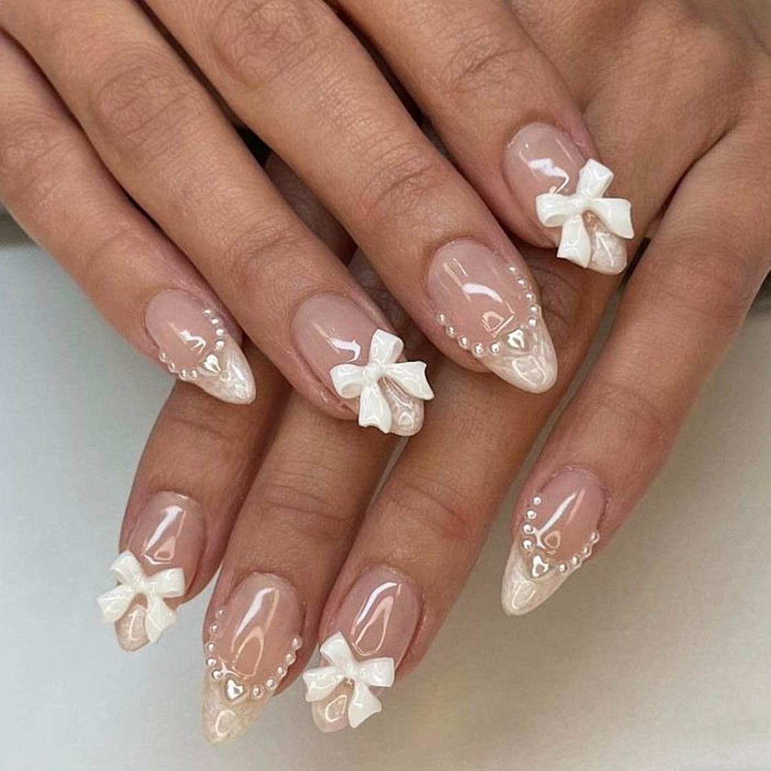 3D Almond-shaped Wearable Nails