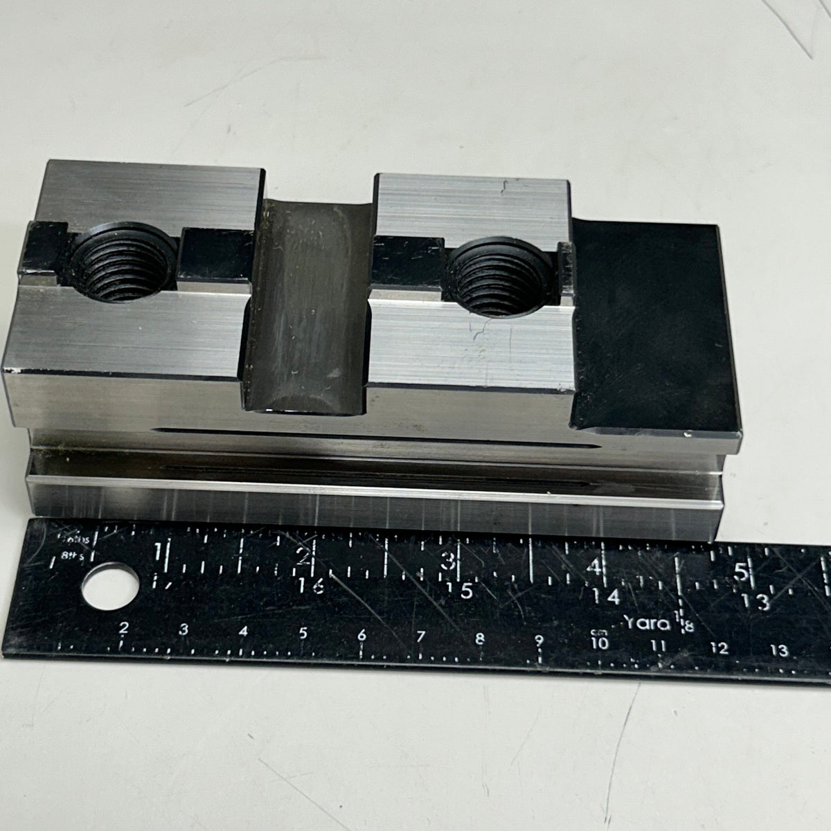 SCHUNK Straight Serration Base Jaw 5"x2"x2"  EWB-TG 315 (New Other- No Packaging)