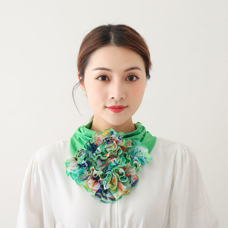 Women's bib scarf