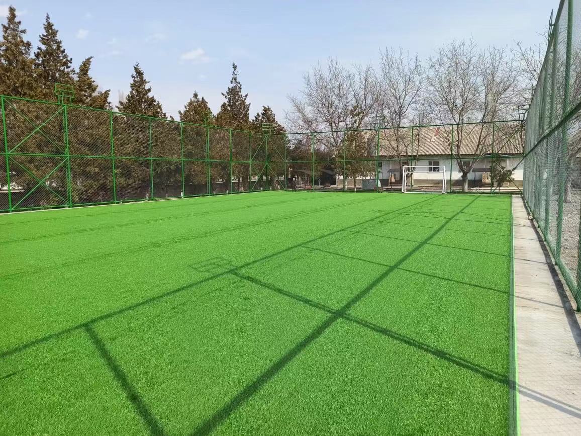 2FTX10FT Outdoor Artificial Grass Runway Blanket, Thick and Realistic Fake Grass Roll Decoration 1.38 "Pile Height