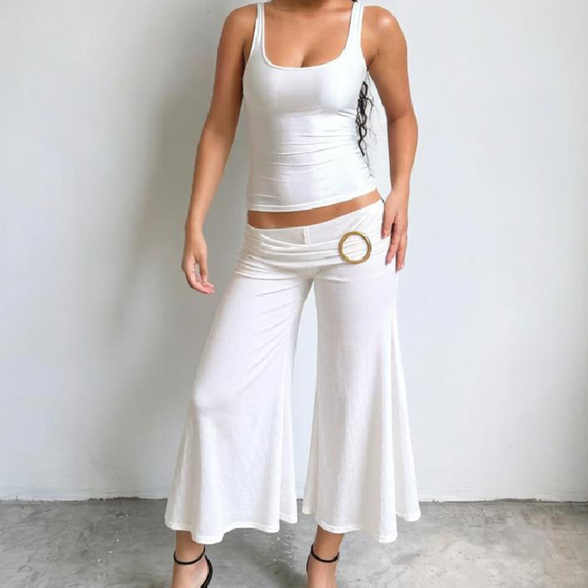 Women's Pleated Metal-Button Flared Low-Waist Cropped Pants