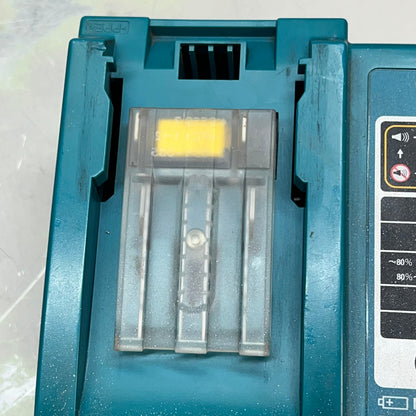 MAKITA Rapid Battery Charger Forced Air Cooling Fan 18v Black/Blue DC18RA (Used)