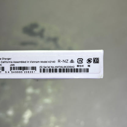 APPLE MagSafe Wireless iPhone Charger 3' Cable White MHXH3AM/A (Return)
