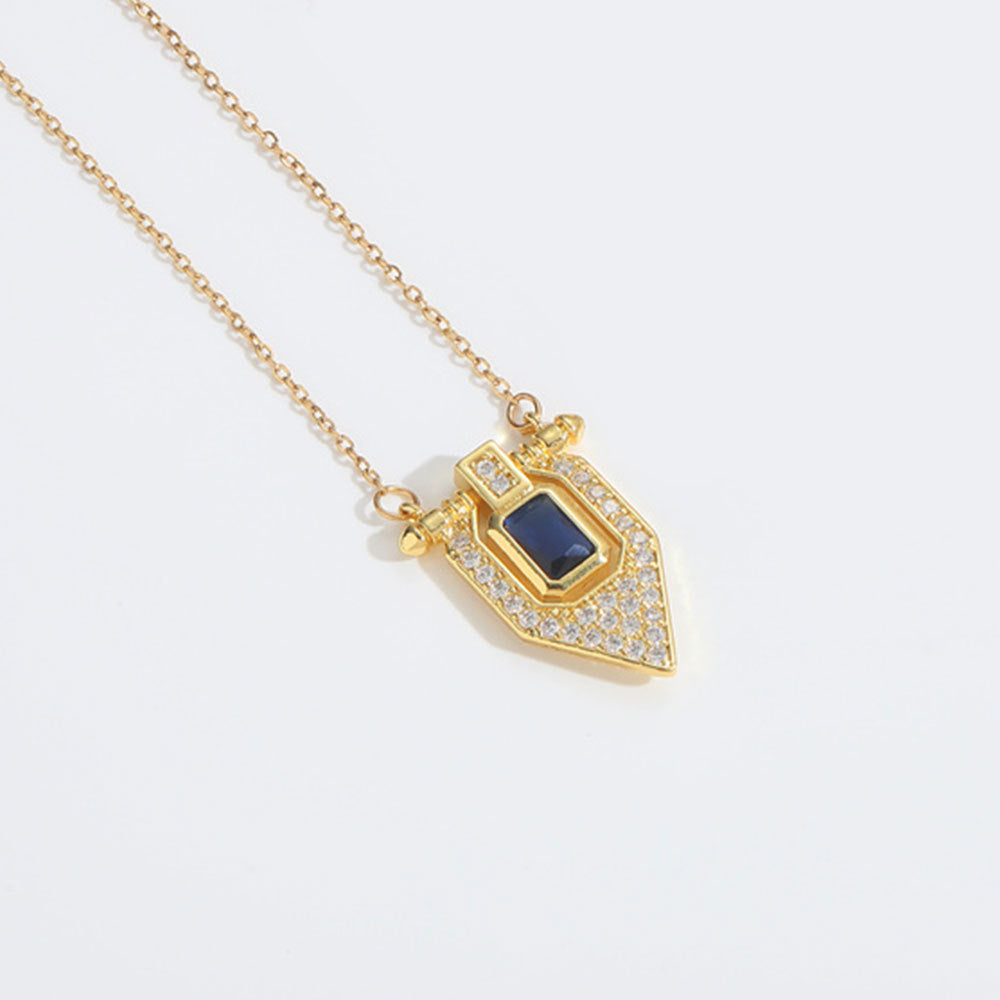 Roman retro flag design pendant necklace for women's collarbone chain