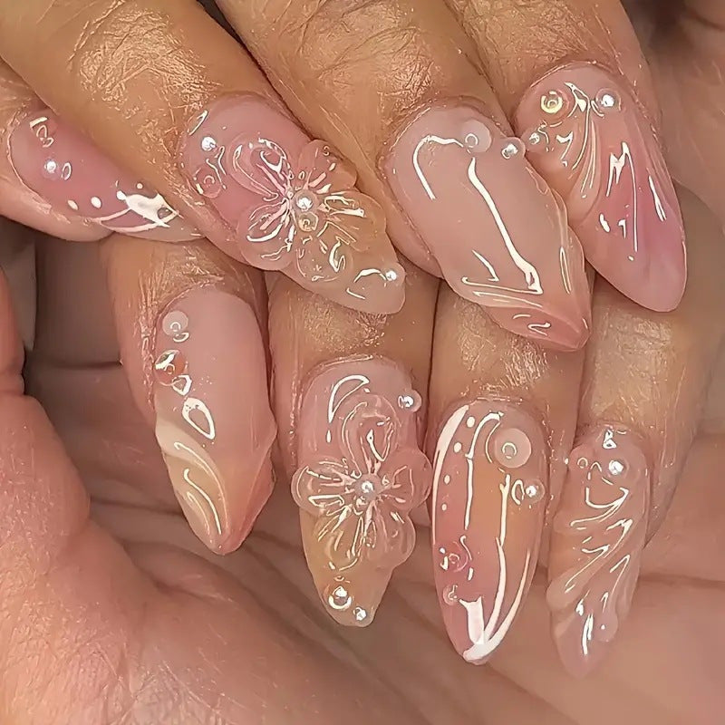 3D Almond-shaped Wearable Nails