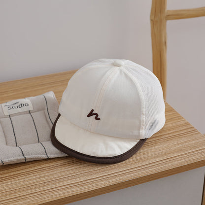 Children's Short Brimmed Baseball Cap With Mesh Surface For Ventilation And Sun Protection, Suitable For Spring And Summer, Outdoor Sun Protection Baseball Cap.