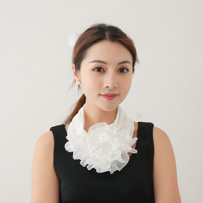 Women's bib scarf