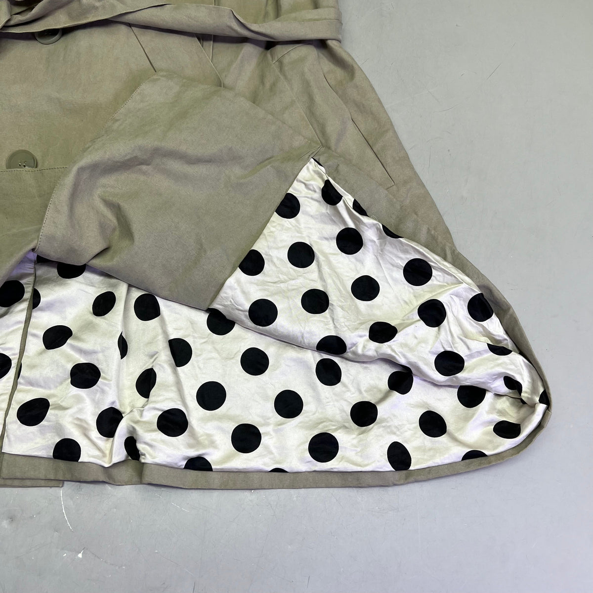 CAROLINA HERRERA Trench Coat Dot 55% Silk Lined Women's Sz S Khaki (Pre-Owned)
