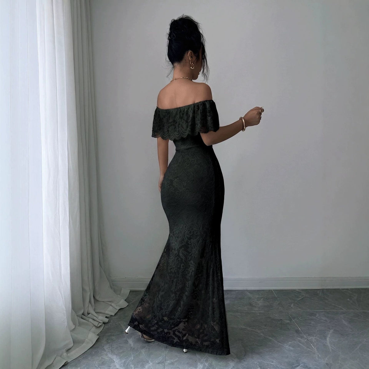 Autumn Elegant Off-shoulder Lace-panel Dress With A Flounced Hem