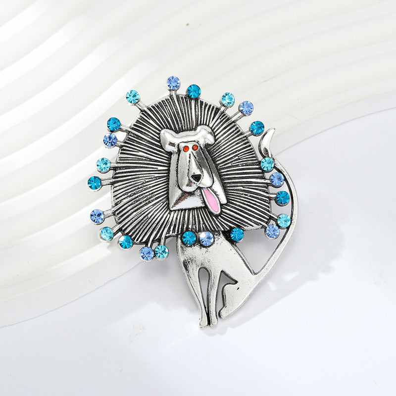 Retro Yet Stylish Animal Brooch