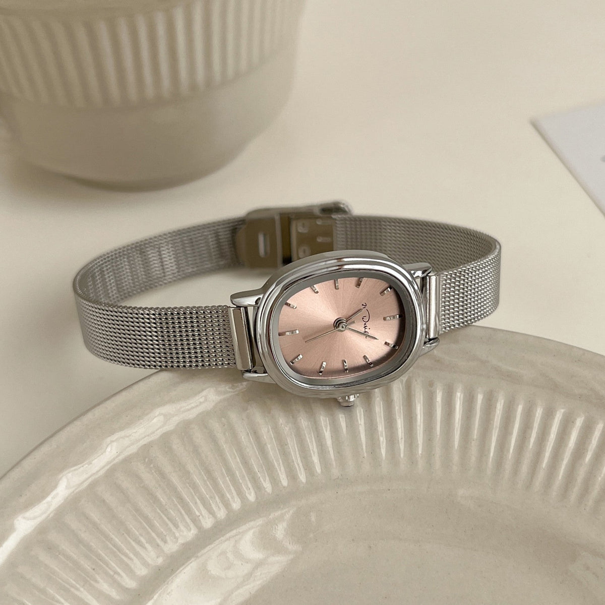 Women's Oval Mesh Strap Watch