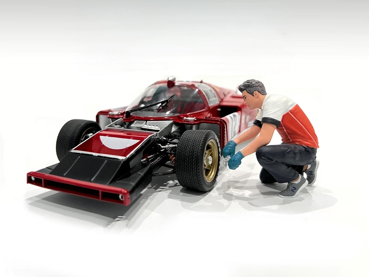 "Race Crew" Figure #5 for 1/18 scale models by American Diorama