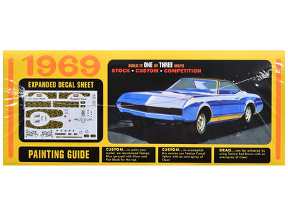 Skill 2 Model Kit 1969 Buick Riviera 1/25 Scale Model by AMT