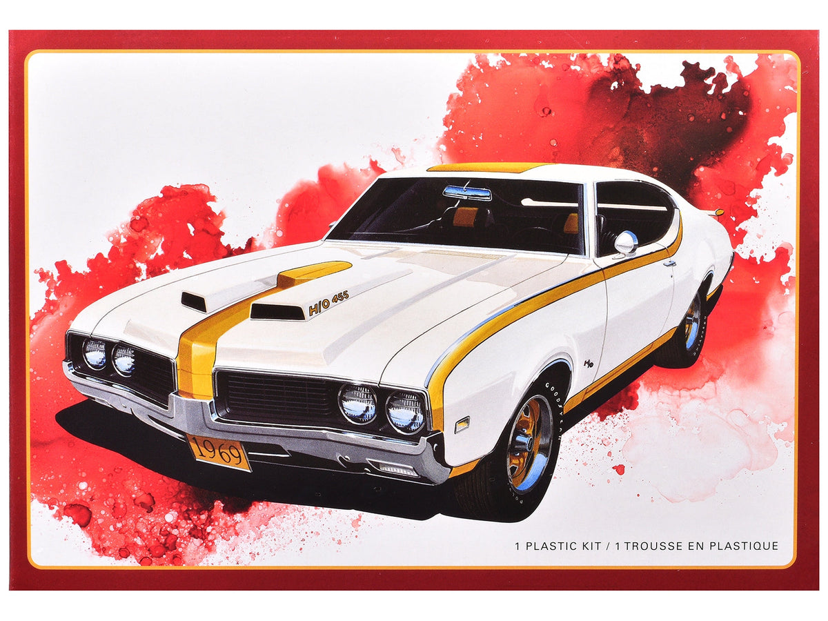 Skill 2 Model Kit 1969 Hurst Oldsmobile Cutlass 1/25 Scale Model by AMT