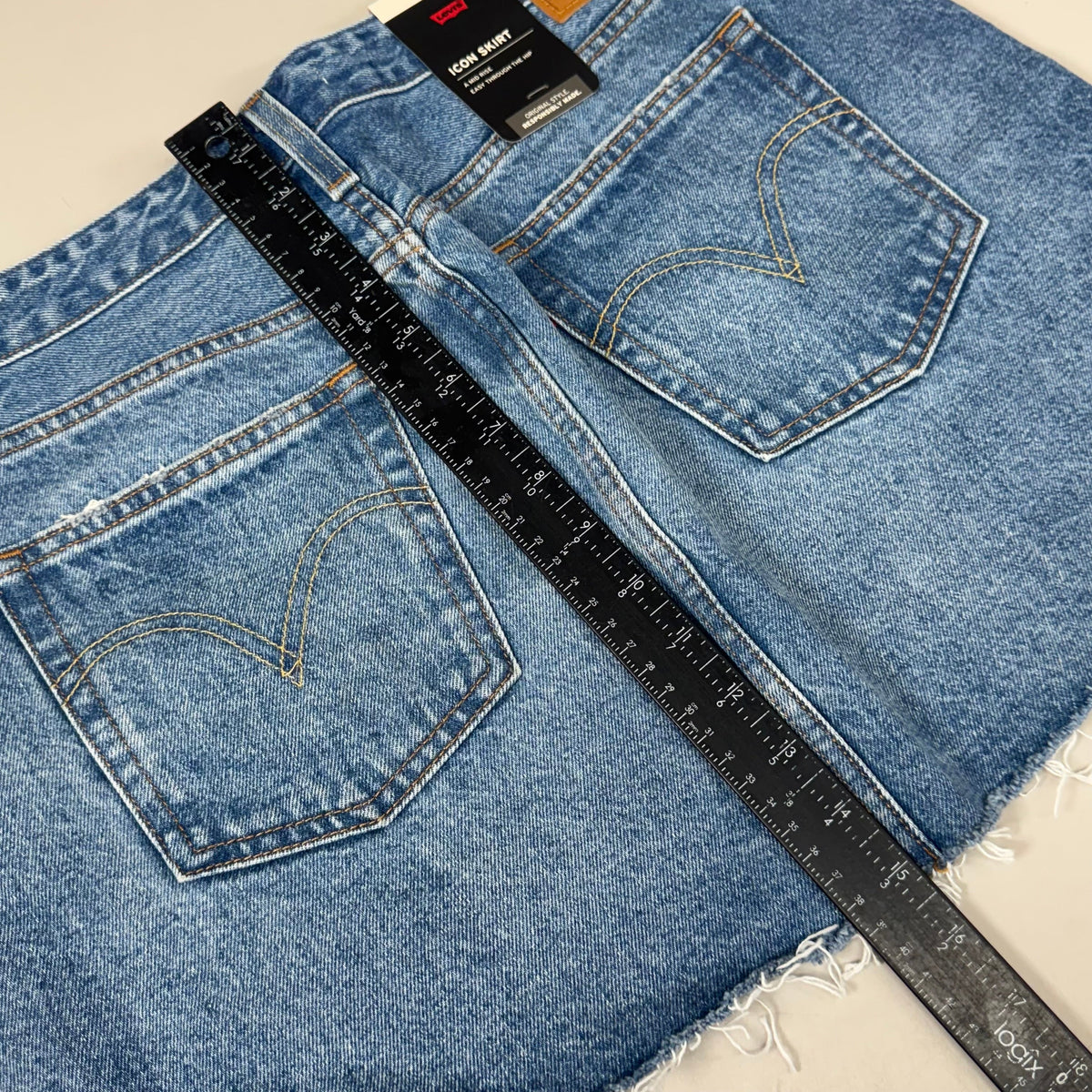 LEVIS Recrafted Icon Skirt Mid Rise Original Women's Sz 31 Novel Notion Med Wash