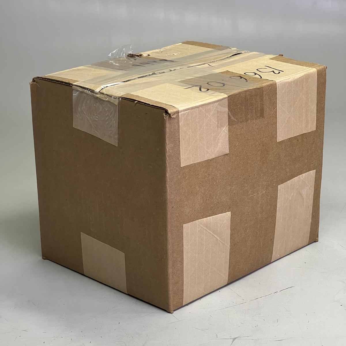 Box of Metal Fasteners – Approx. .5” Length – Ref #136602