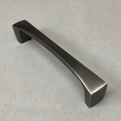BERENSON (10 PK) Cabinet Pull Handle 6-5/16" New (Distressed Box) Chrome 2315-1BPN-P