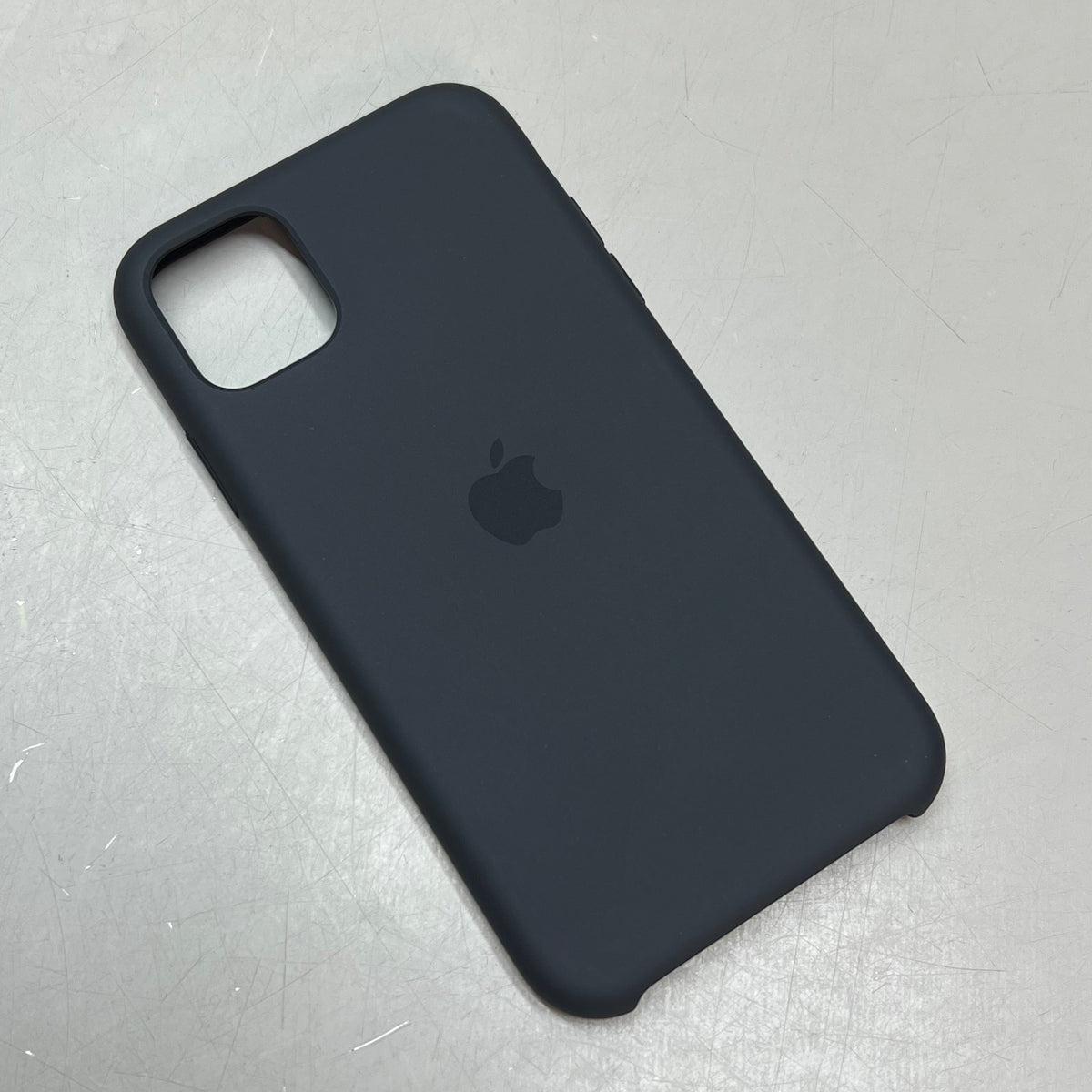 APPLE iPhone 11 Silicone Case Microfiber Lined Case Black MWVU2ZM/A (Return)