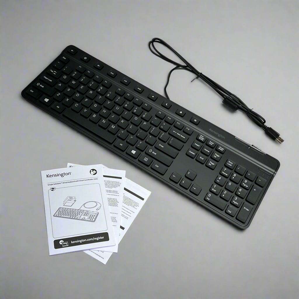 KENSINGTON Simple Solutions Wired Keyboard w/ Smart Card Reader Black K55115US