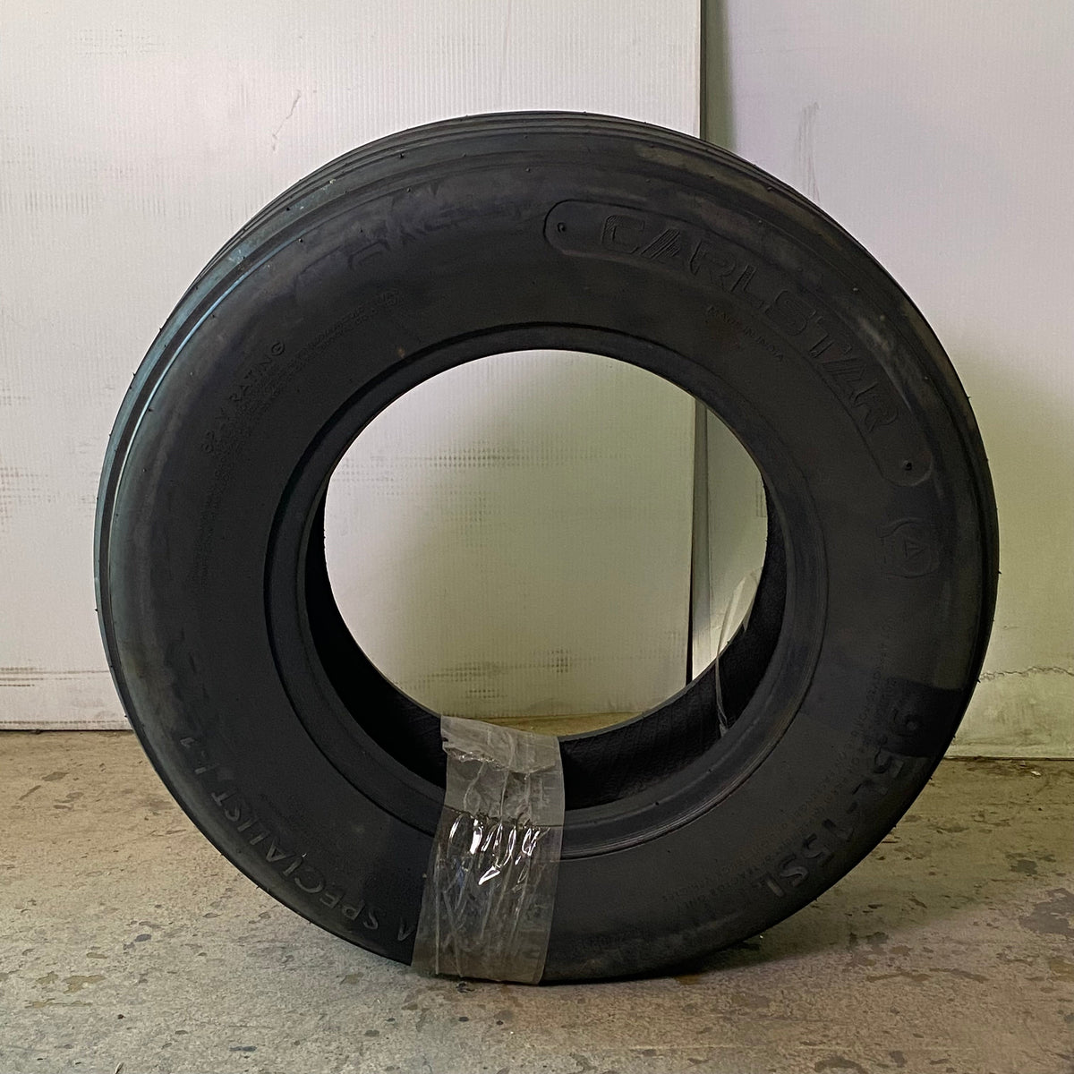 CARLSTAR Tire DOT 52202321 9.5L-15SL Black 6X17713
