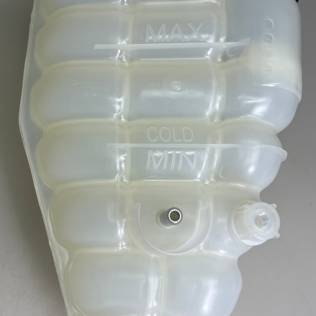 FLEETRITE Engine Coolant Reservoir Tank 16”Hx9”W White FLTOT2591620