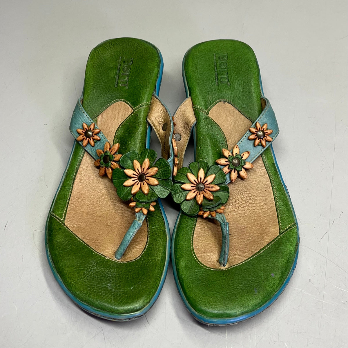BORN Leather Beaded Flower Sandal W/ Heel Women's Sz 12 Green/Blue (Used)