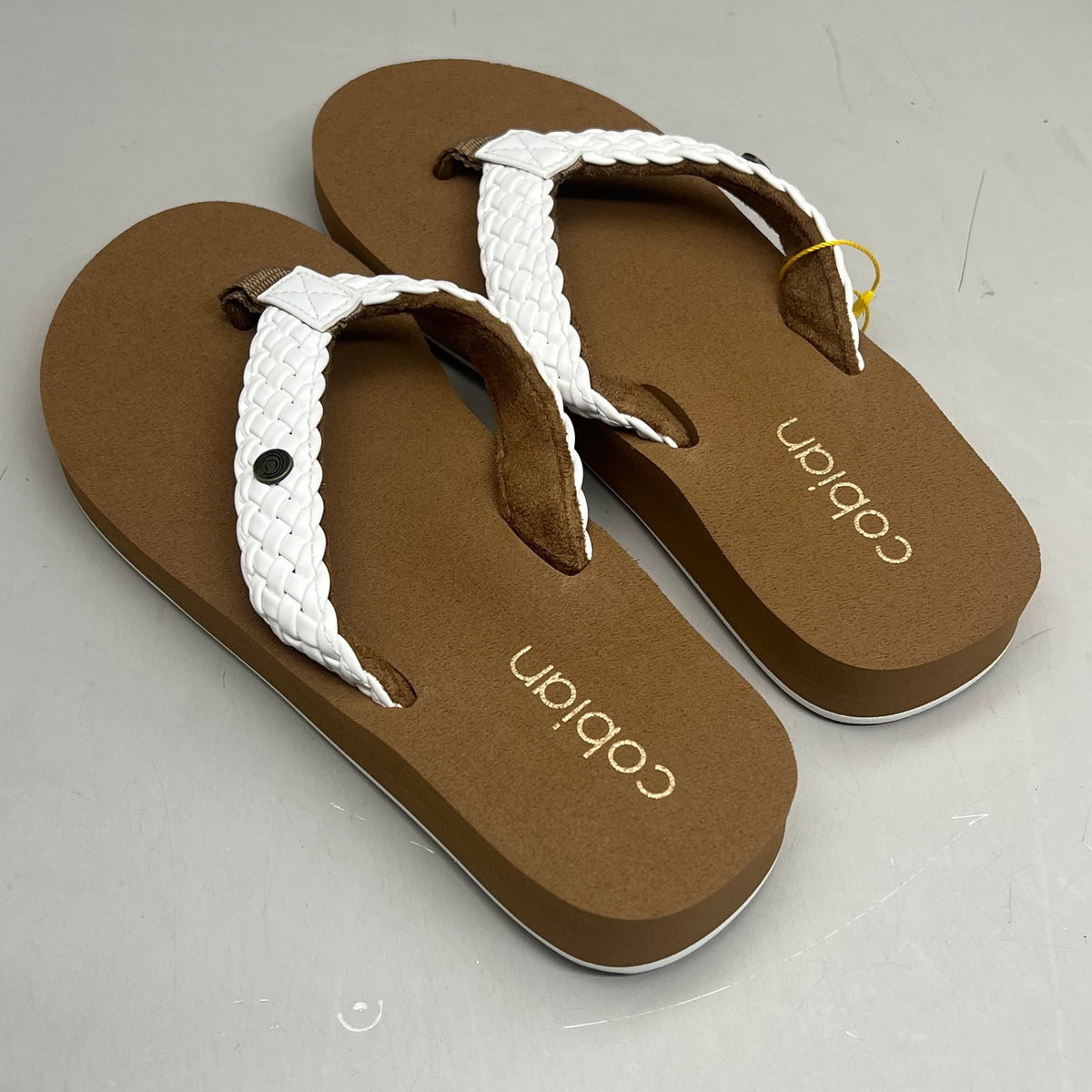 COBIAN Braided Bounce Synthetic Leather Sandals Women's Sz 6 EU 35.5 White BRB10-100-6