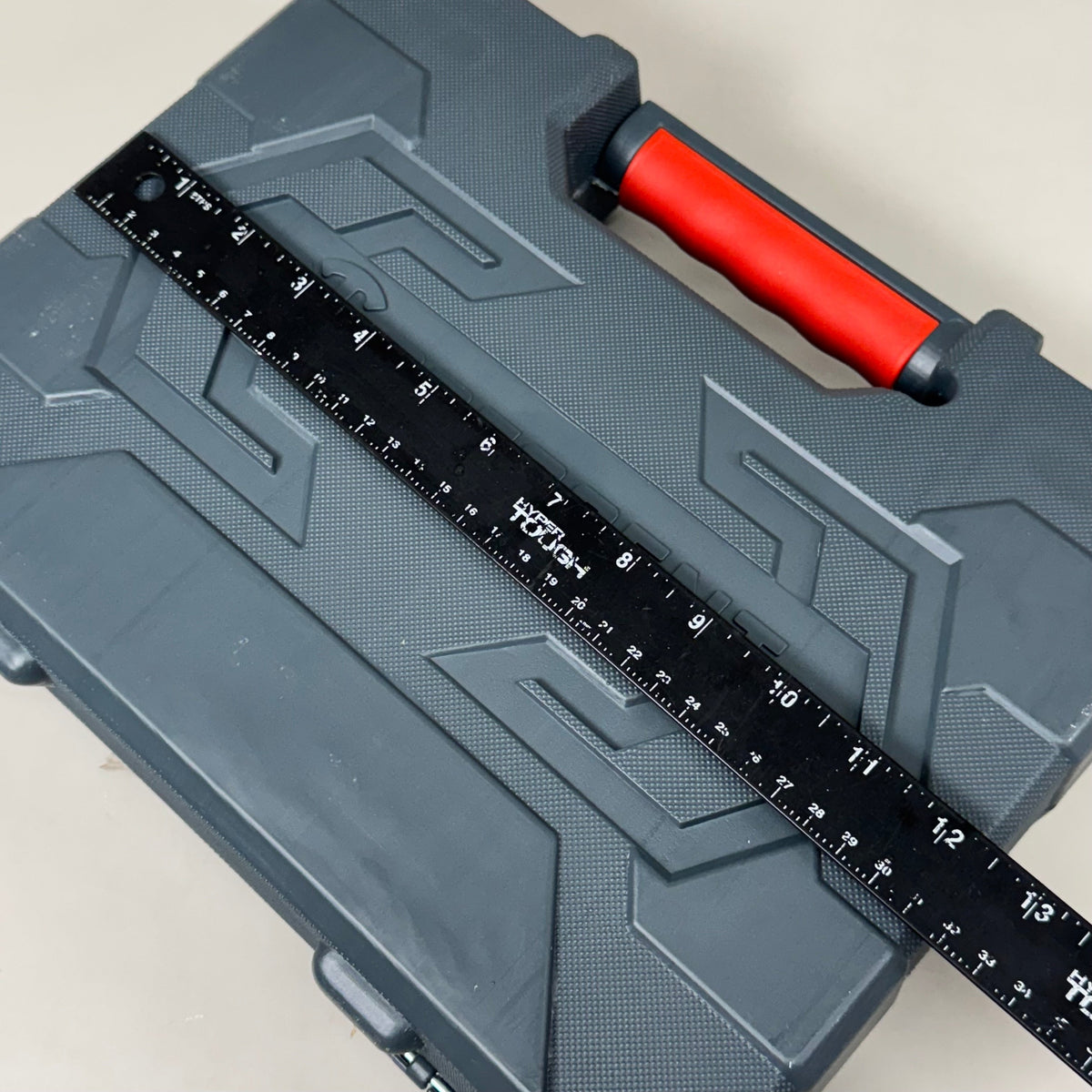 CRESCENT 1/4-Inch & 3/8-Inch Drive 6 & 12 Point SAE/Metric Mechanics Tool Set