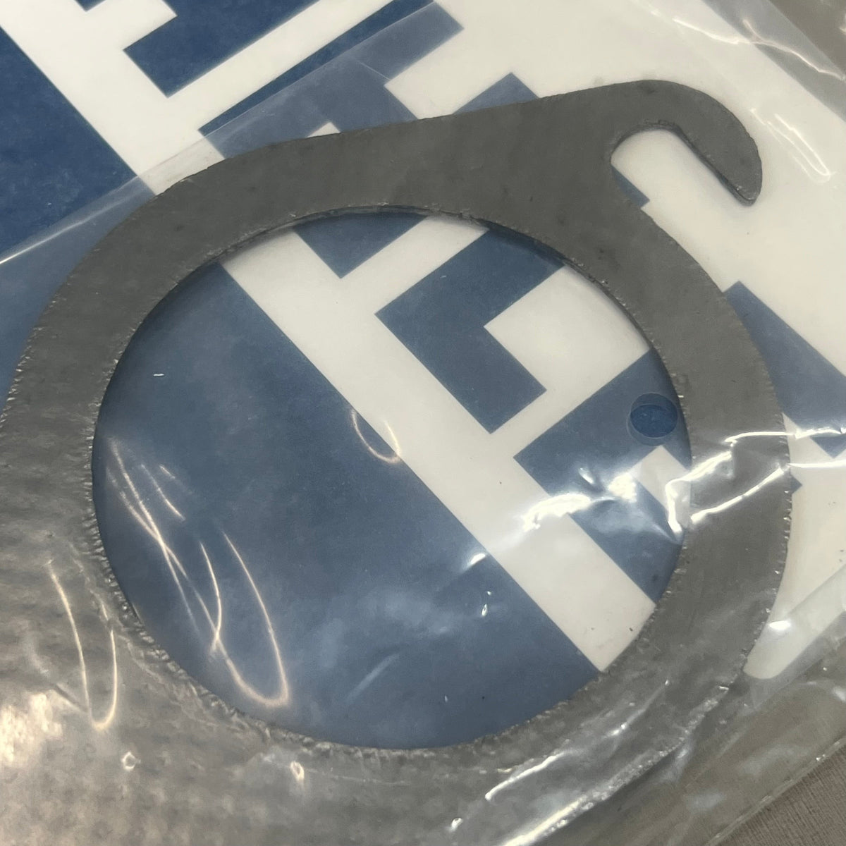 MAHLE Catalytic Converter Gasket For Chevy Black F32895