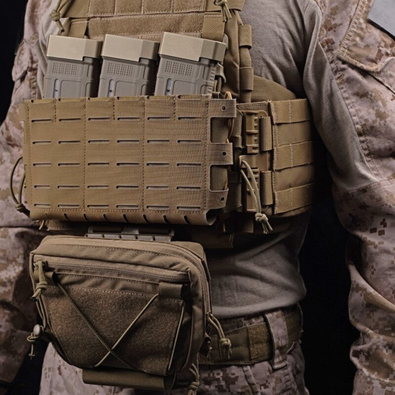 Tactical ARC V3 Molle Mag Pouch for M4/AR15, laser-cut, for hunting & airsoft.