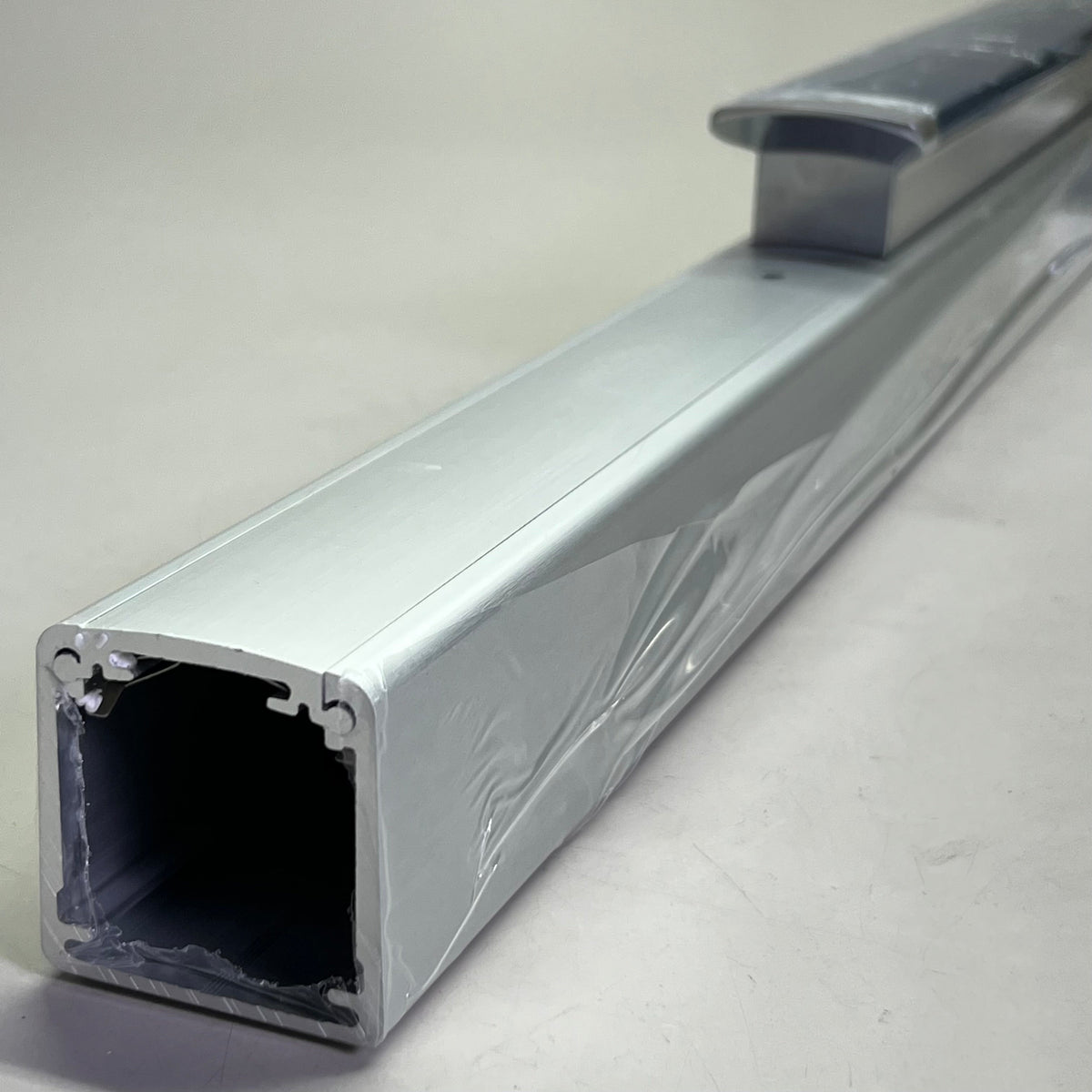 ALLEGION Commercial Door Lock Sz 33" L Blue & Silver ED98.10000