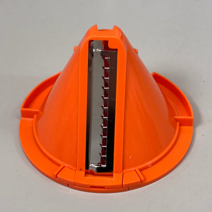 MASTERCHEF Electric Spiralizer includes 3 Spiral Blades 12" x 9.5" White/Orange