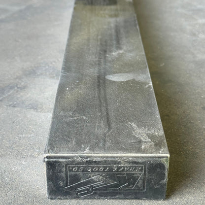 KRAFT TOOL CO. Striker Screed 240”x1-1/2”x3-1/2” CC620AL