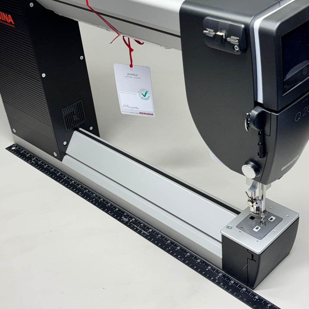 BERNINA Q20 Longarm Quilting Machine w/ Accessories - Sewing Equipment
