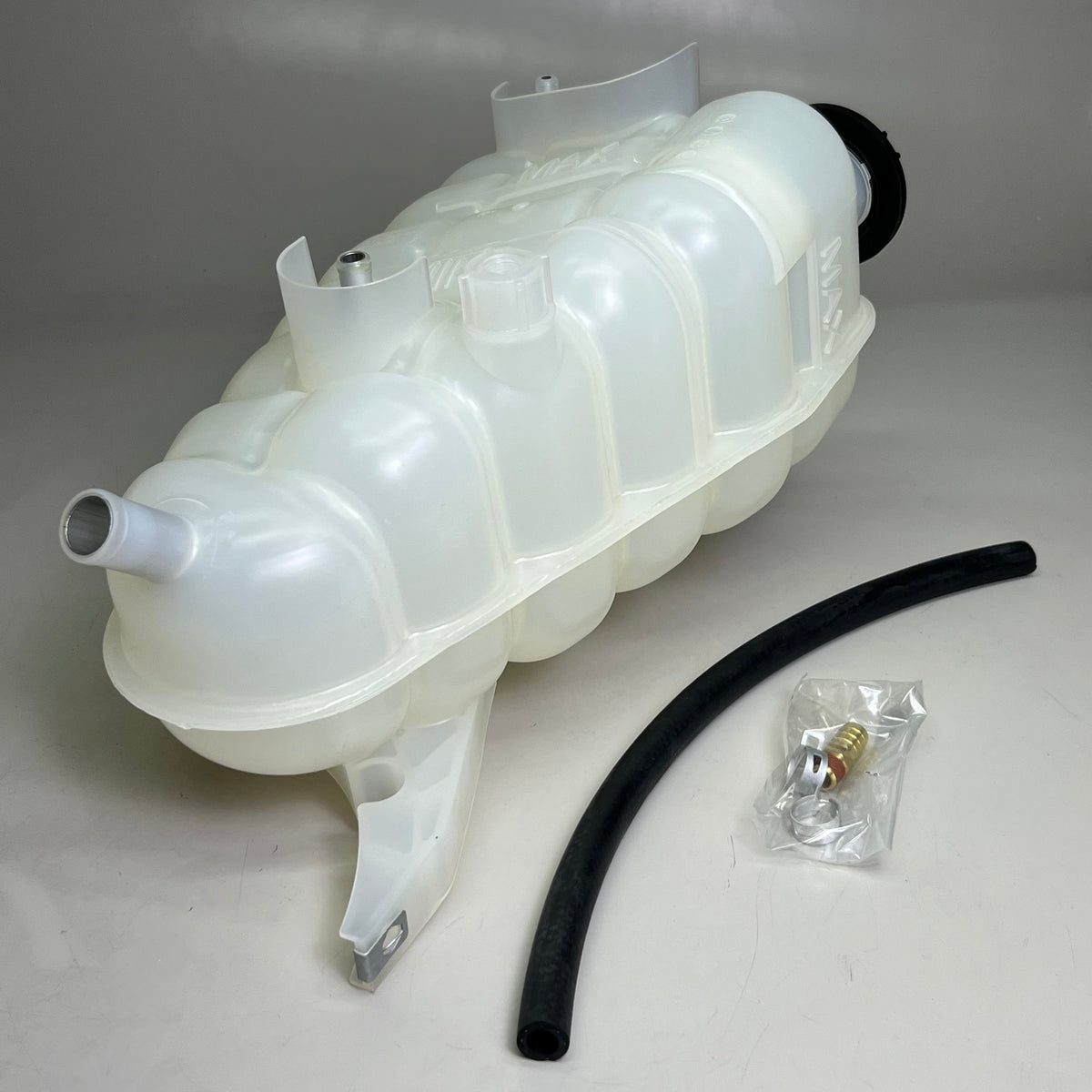 FLEETRITE Engine Coolant Reservoir Tank 16”Hx9”W White FLTOT2591620