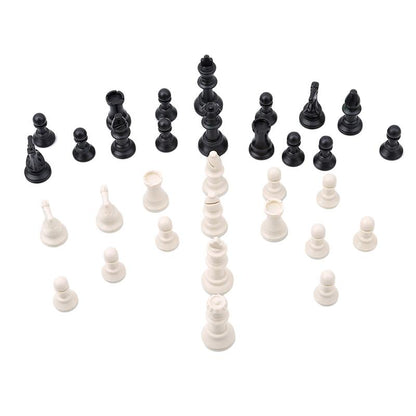 32 Medieval Chess Pieces 64MM