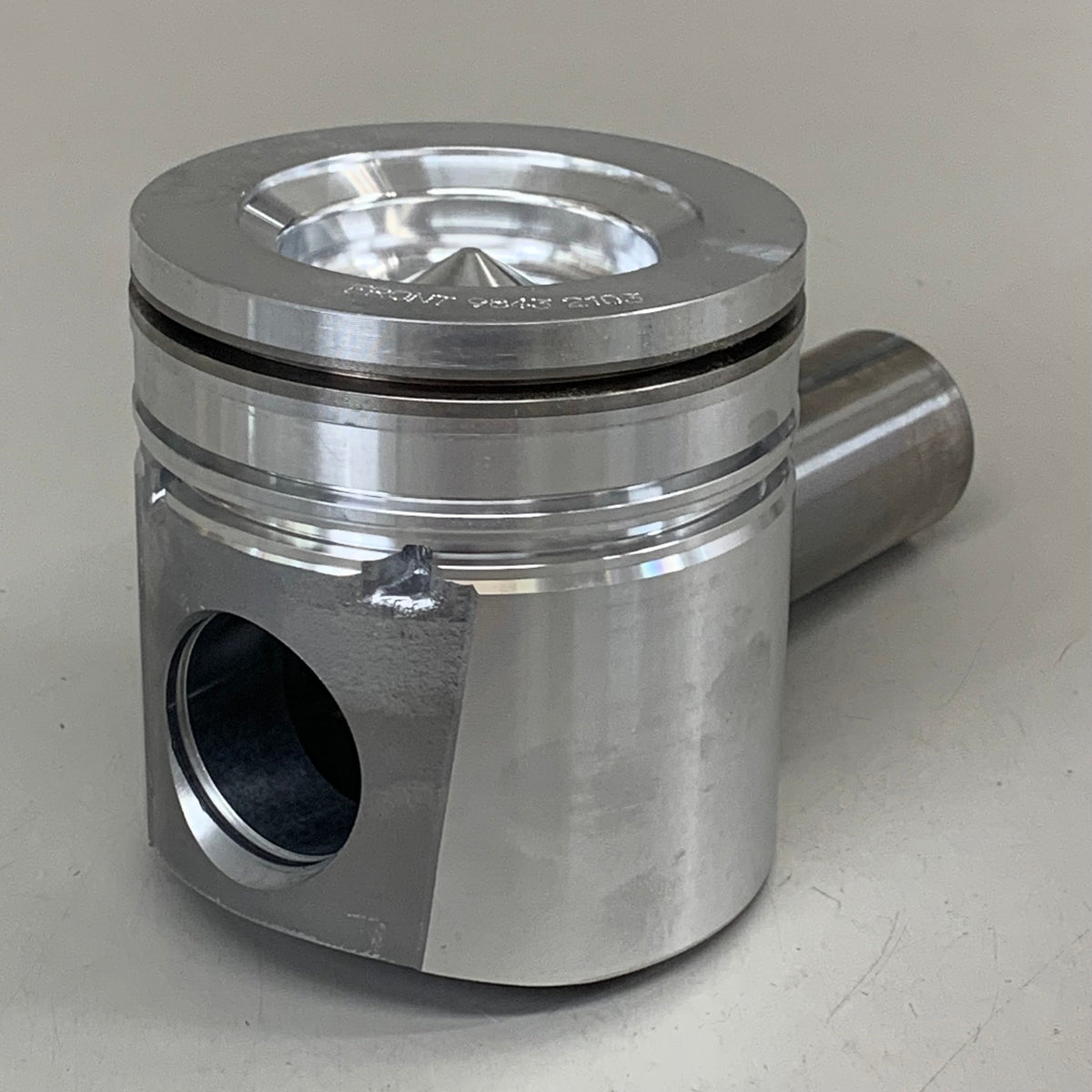 MAHLE () Clevite Piston For Dodge/ Cummins 5.9L 224-3674